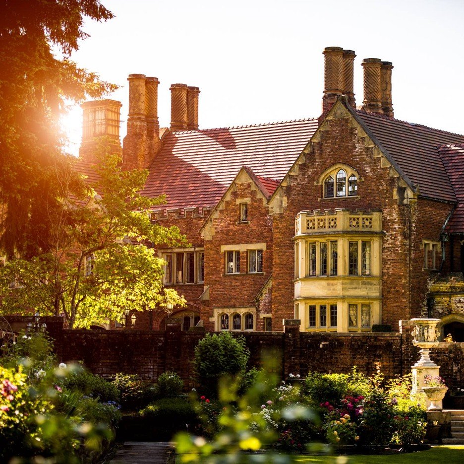 House, Plant, Sky, Property, Window, Building, Green, Nature, Tree, Architecture